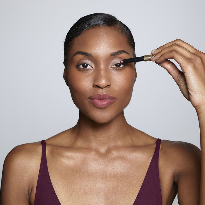 Model image of Trish McEvoy 24 Hour Eye Shadow And Liner variant: Topaz