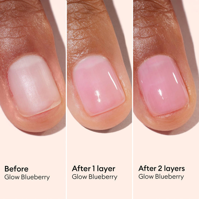 Before and after results of using Manucurist Active Glow Blueberry variant: Blueberry
