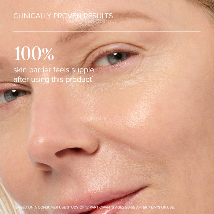 Model image of Mara Aura Cleanse Foaming Gel Cleanser
