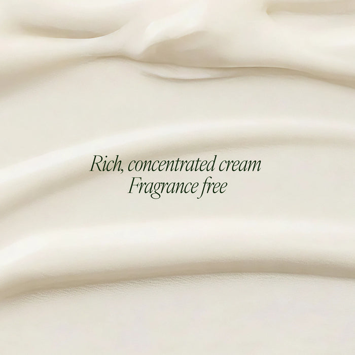 Model image of Tata Harper Bio-Barrier Eye Crème