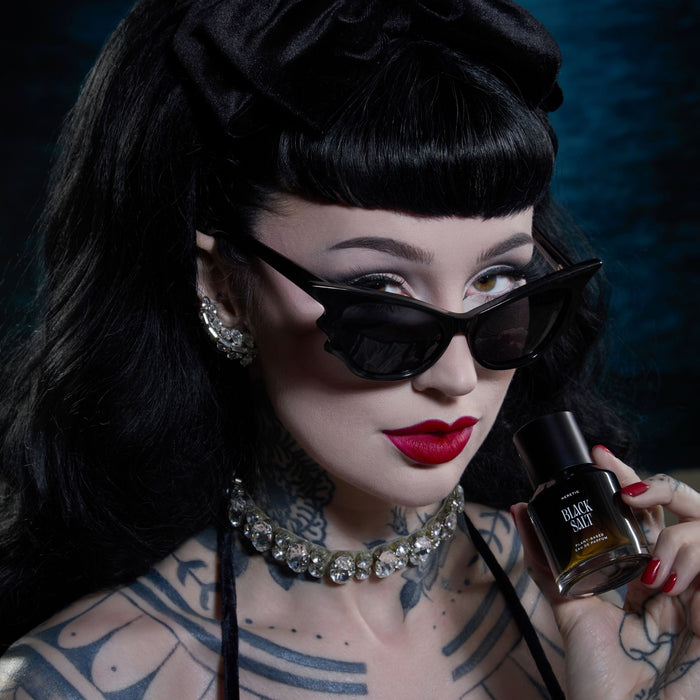 Model image of Heretic Black Salt Eau de Parfum