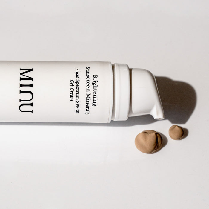 Image of a closed Minu Brightening Sunscreen Minerals Broad Spectrum Gel-Cream SPF 30