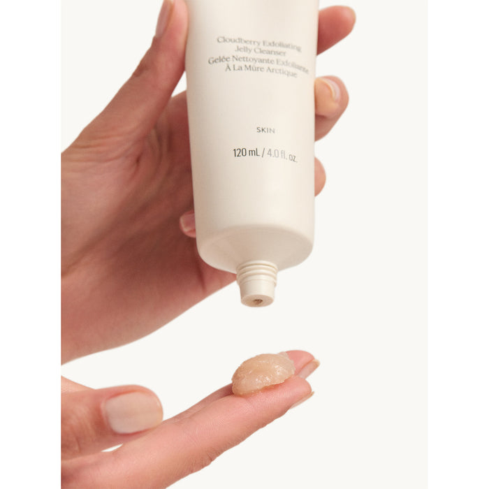 Model image of Goop Beauty Cloudberry Exfoliating Jelly Cleanser