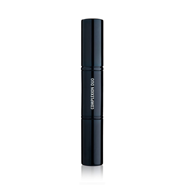 Image of a closed Lune+Aster Complexion Duo Brush