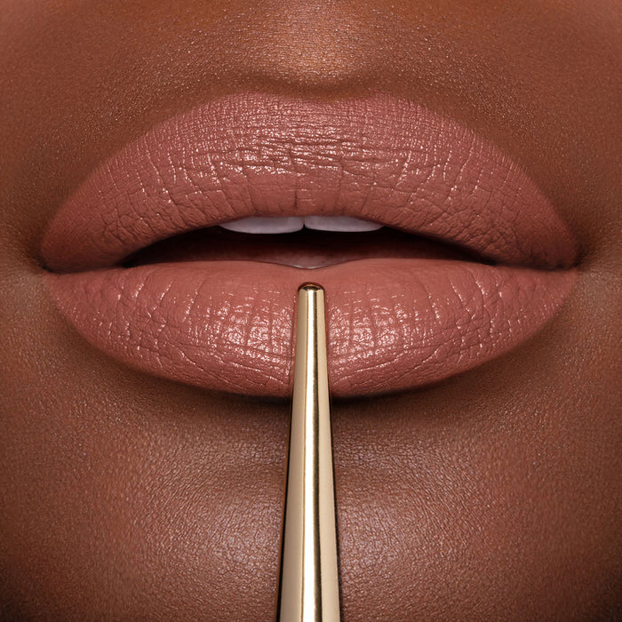 Model image of Hourglass Confession Ultra Slim High Intensity Refillable Lipstick variant: EVERYTIME