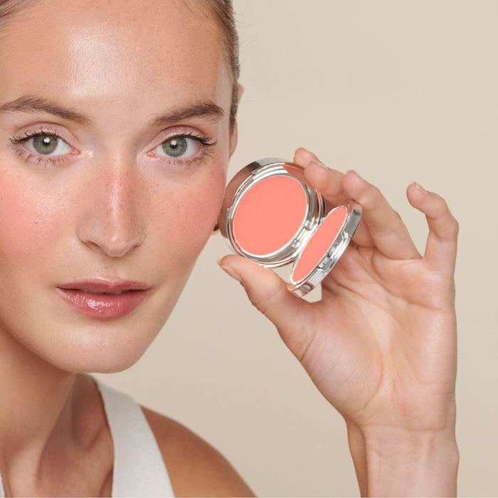 Model image of Rodial Cream Blush variant: Velvet Peach