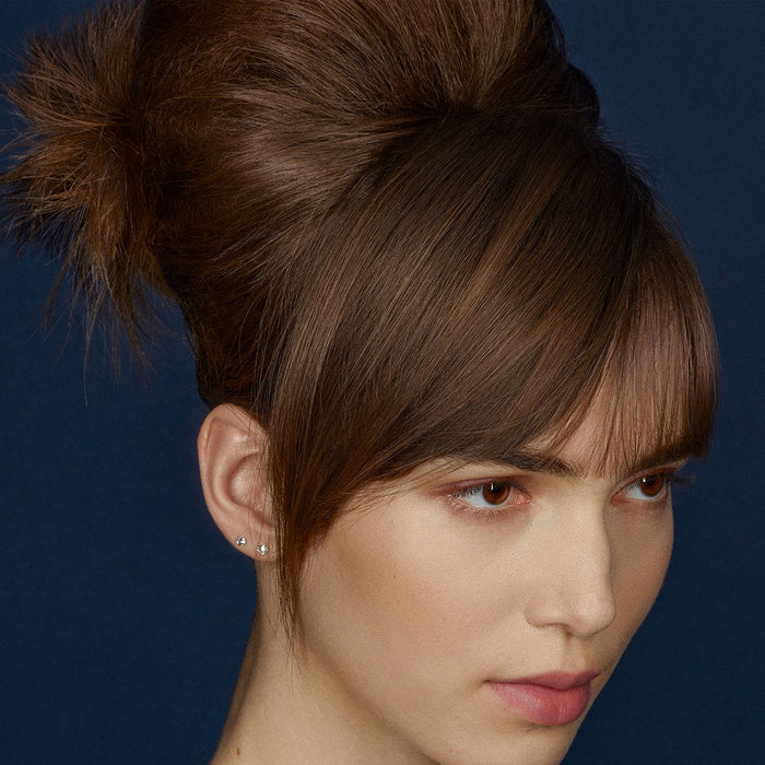 Model image of R+Co Bleu Cult Classic Hairspray