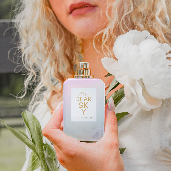 Lifestyle image of   variant: 1.7 fl oz