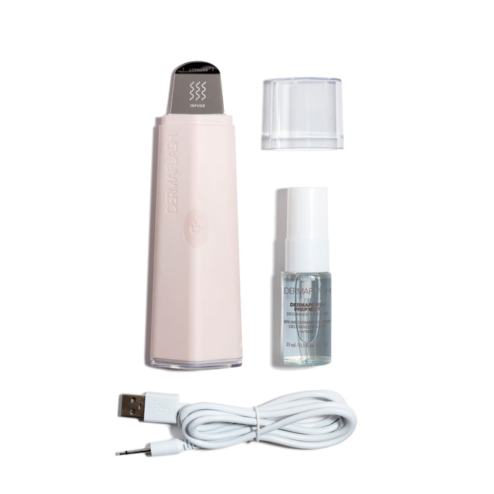 Image of an open Dermaflash Dermapore+ Blush