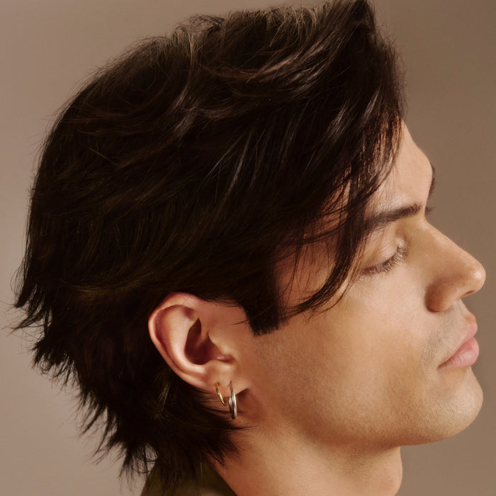 Model image of Oribe Dry Texturizing Spray for Volume & Texture