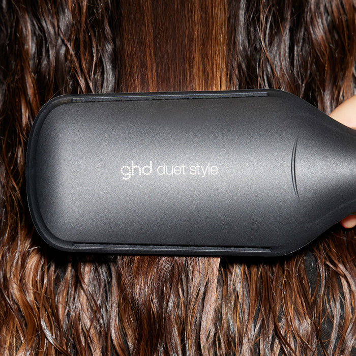 Lifestyle image of GHD Duet Style 2-in-1 Hot Air Styler variant: Black