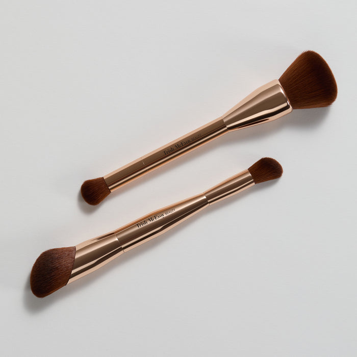 Lifestyle image of Trish McEvoy Even Skin Wet/Dry Brush