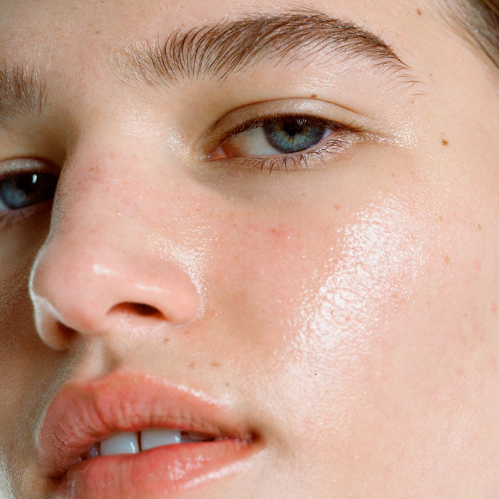 Model image of Goop Beauty Exosome Hydration Therapy Serum
