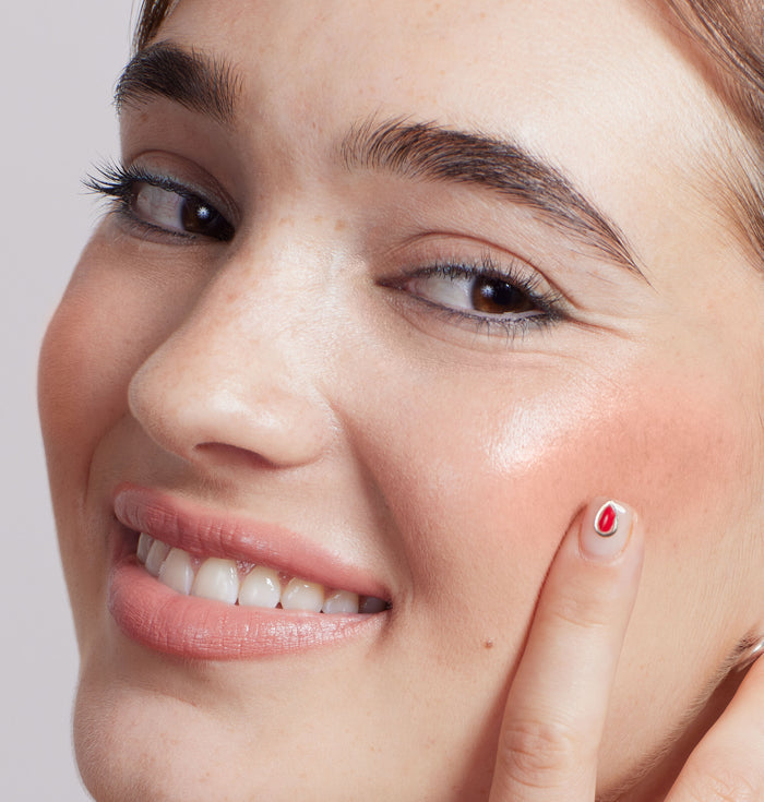 Model image of Neen Going Rouge Cream Cheek and Lip variant: Go