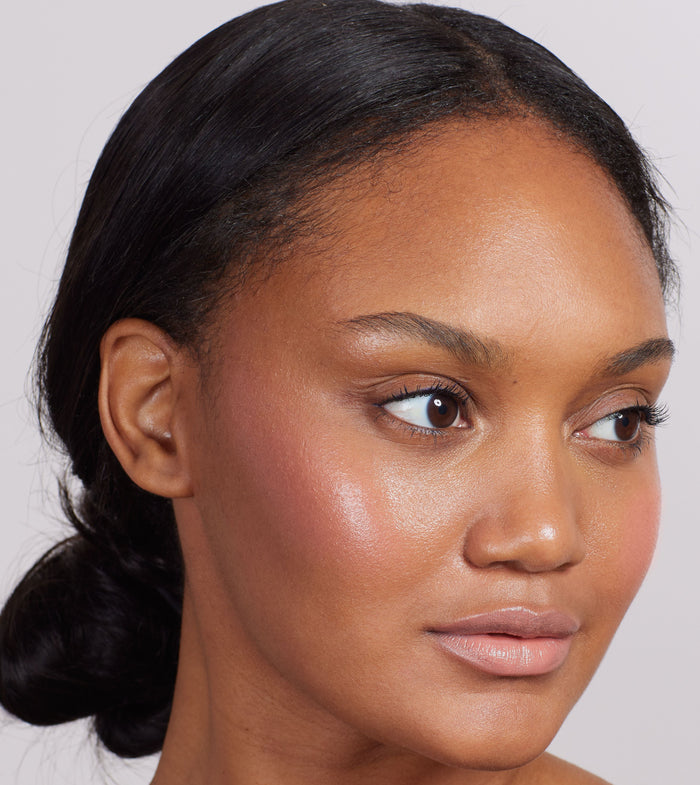 Model image of Neen Going Rouge Cream Cheek and Lip variant: Go