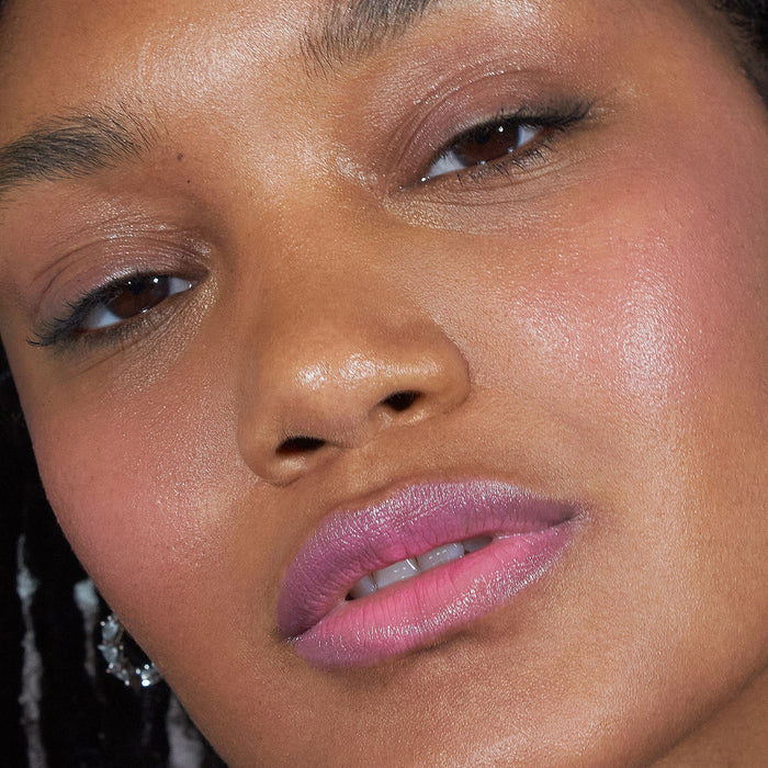 Model image of Neen Going Rouge Cream Cheek and Lip variant: Shake