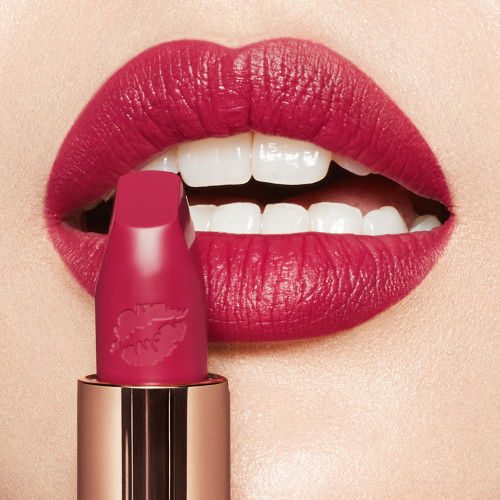 Model image of Charlotte Tilbury Amazing Amal variant: Amazing Amal