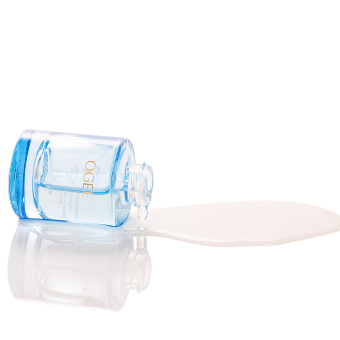 Lifestyle image of Ogee Hyaluronic Acid HA 1.5% Elixir