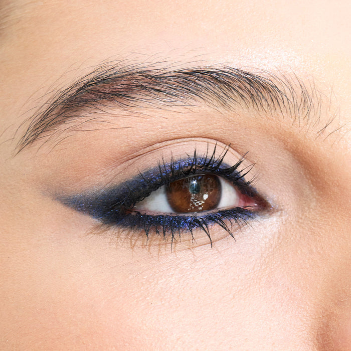 Model image of Trish McEvoy Lash Curling Mascara Jet Black variant: Default Title