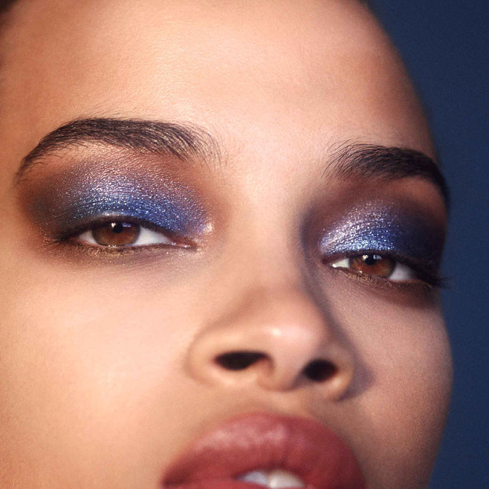 Model image of Victoria Beckham Beauty Lid Lustre variant: Midnight