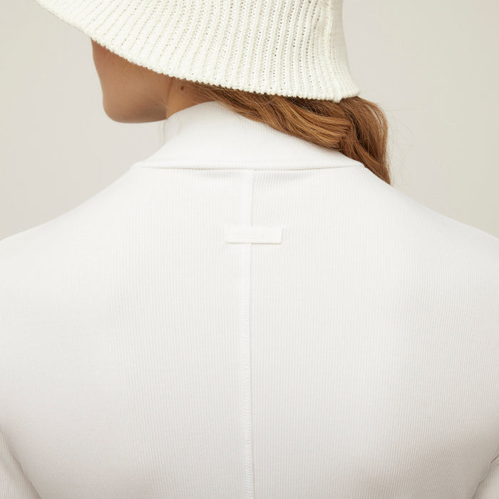 #colour_white