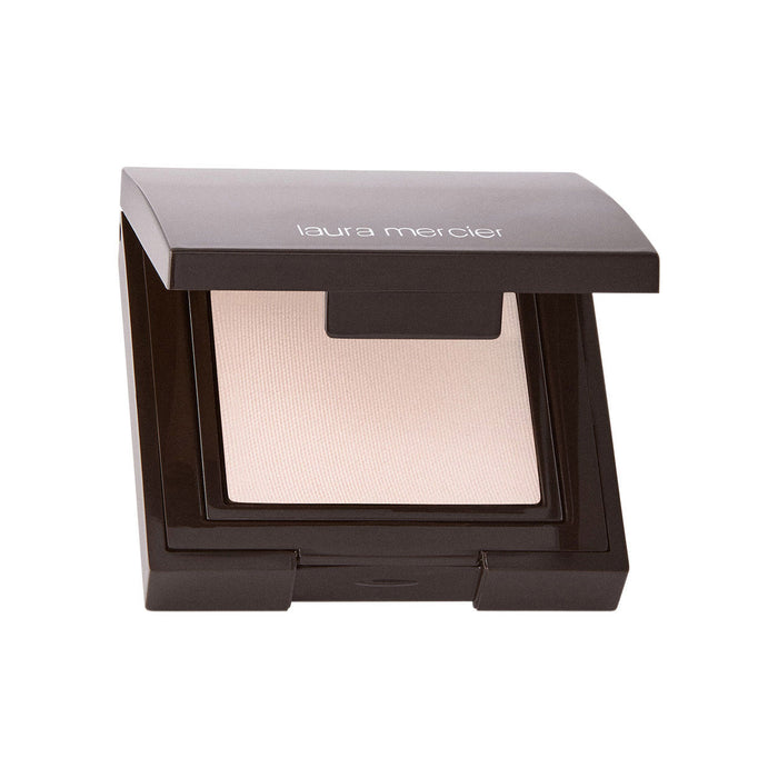 Image of an open Laura Mercier Matte Eye Colour variant: Morning Dew