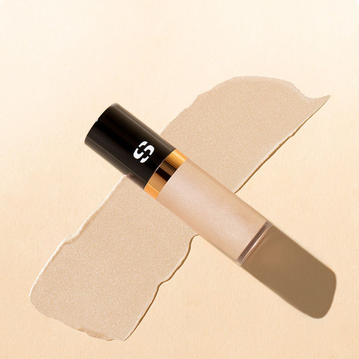 Lifestyle image of   variant: Champagne