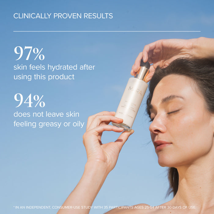 Model image of Mara Pearl Peptide Glaze Hydrating Facial Essence
