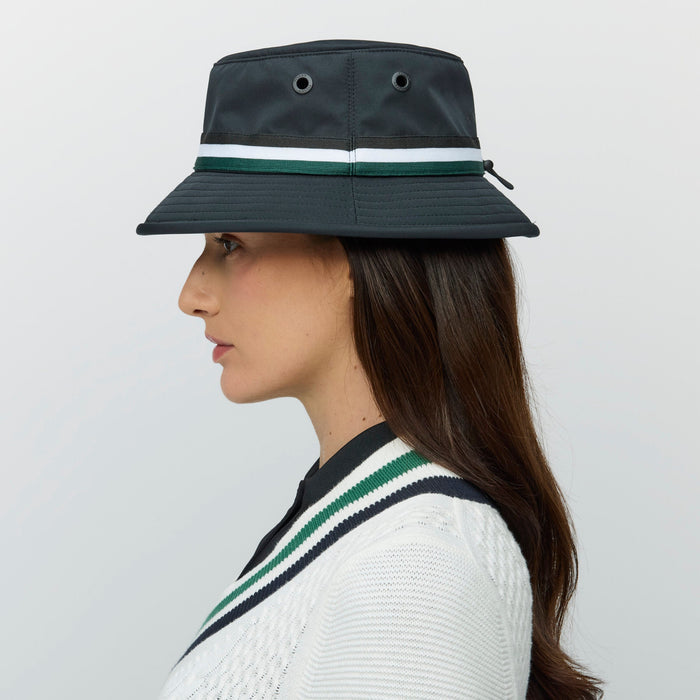 #colour_black-pine-green