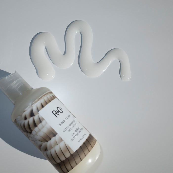 Swatch image of R+Co Ringtone Ultra Defining Gel Crème