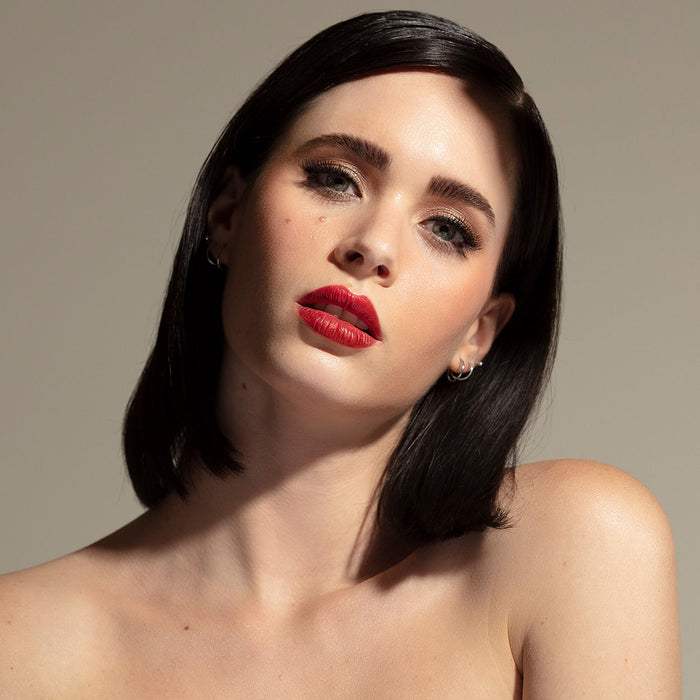 Model image of Valde Ritual Lipstick Refill variant: Power