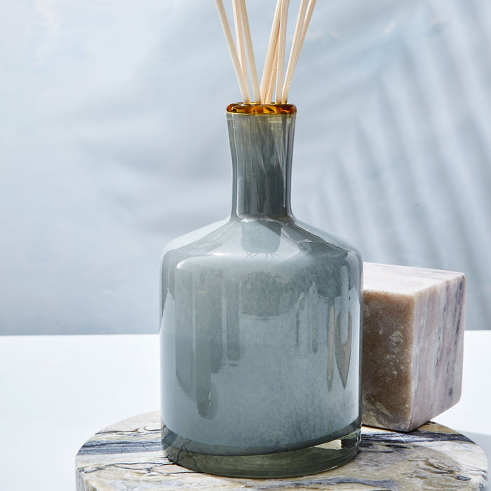 Lifestyle image of Lafco Sea and Dune Diffuser variant: 15 fl oz (Signature)