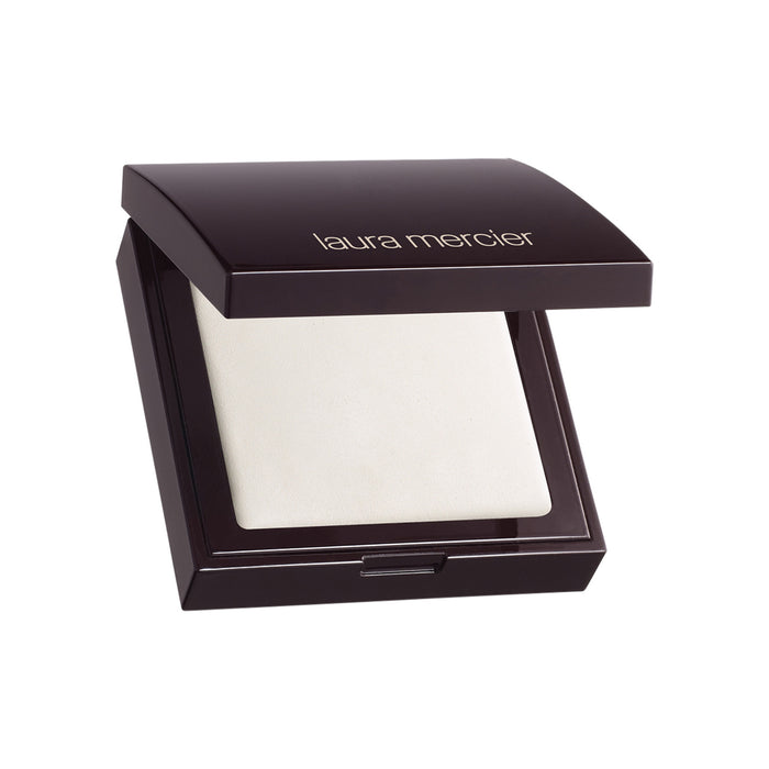 Laura Mercier Secret Blurring Powder for Under Eyes Color/Shade variant: Shade 1 main image. This product is for light complexions
