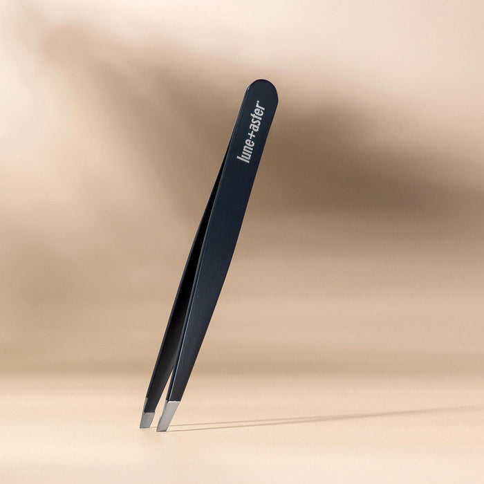 Lifestyle image of Lune+Aster Slant Tweezer