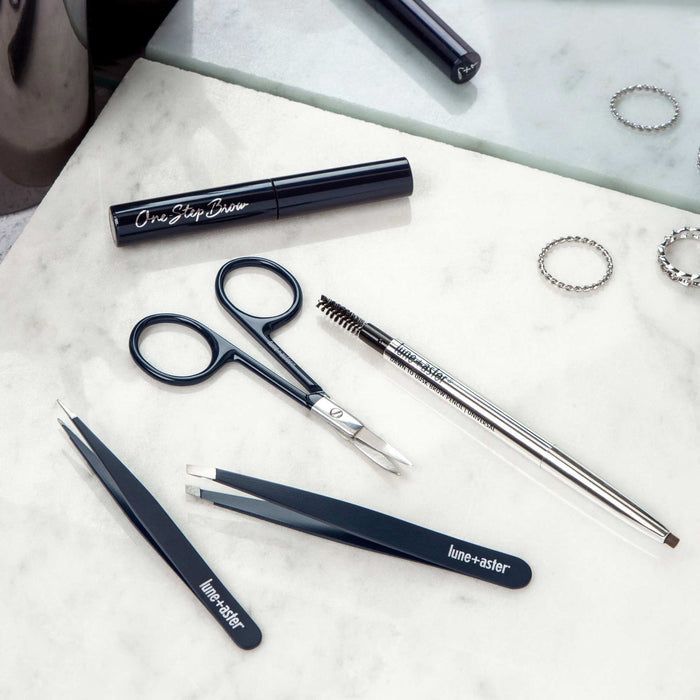 Lifestyle image of Lune+Aster Slant Tweezer