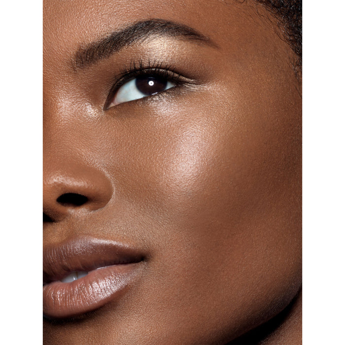 Model image of Pat McGrath Labs Sublime Perfection Full Coverage Concealer variant: D29