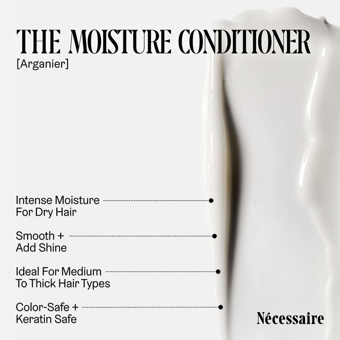 Lifestyle image of Nécessaire The Moisture Conditioner
