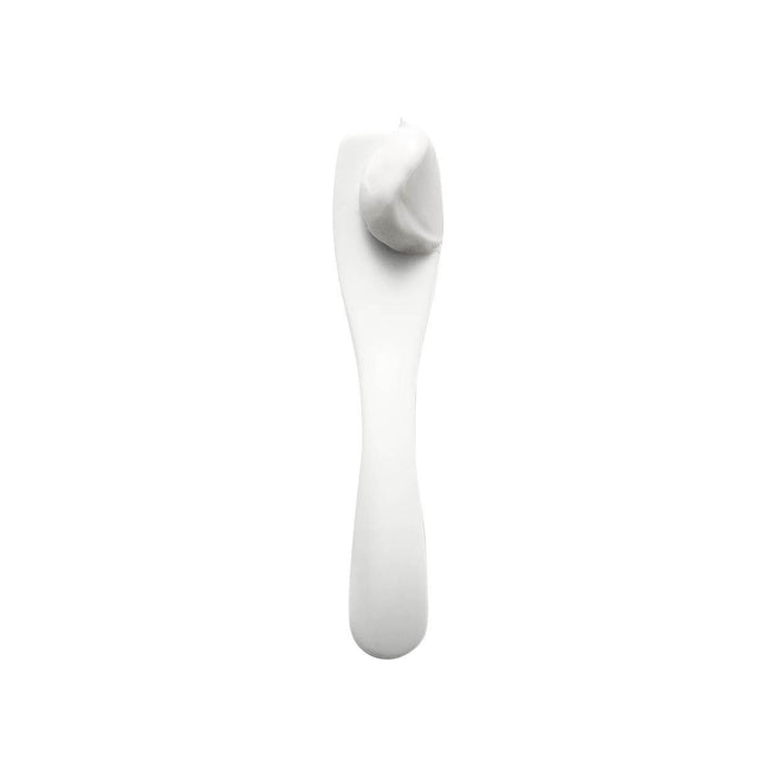 Lifestyle image of La Mer The Moisturizing Soft Cream variant: 2 oz