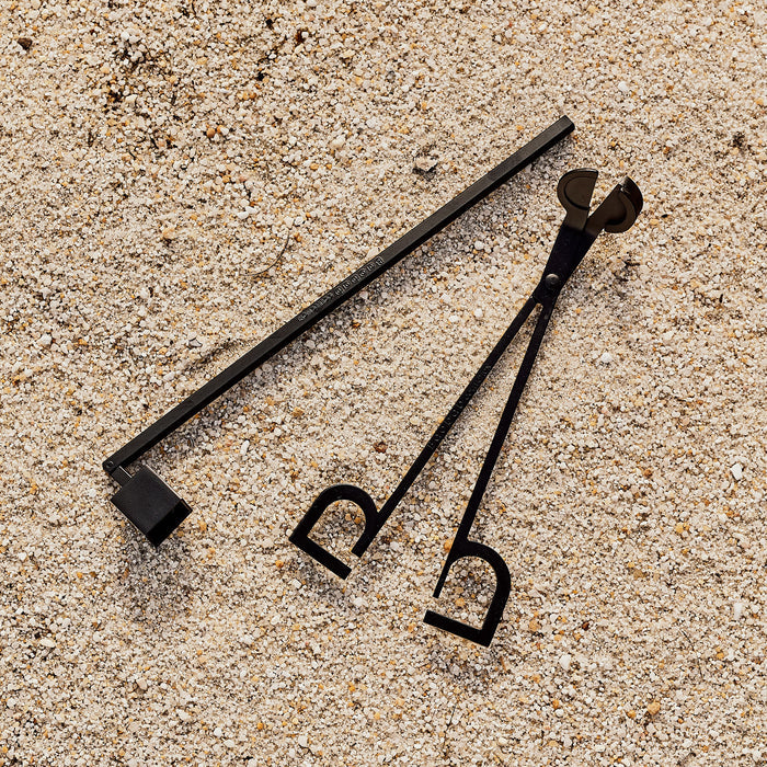 Lifestyle image of Baobab Collection Wick Trimmer